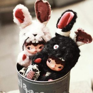 POP MART hirono little hare plush doll pendant stuffed doll collectibles collection(with bucket)