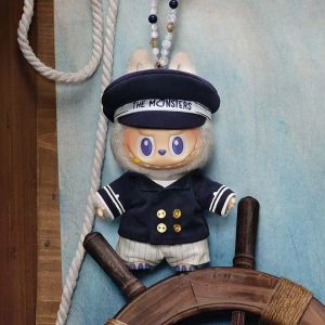 POP MART POP LAND only de vliegende labubu captain vinyl plush pendant doll gift toy